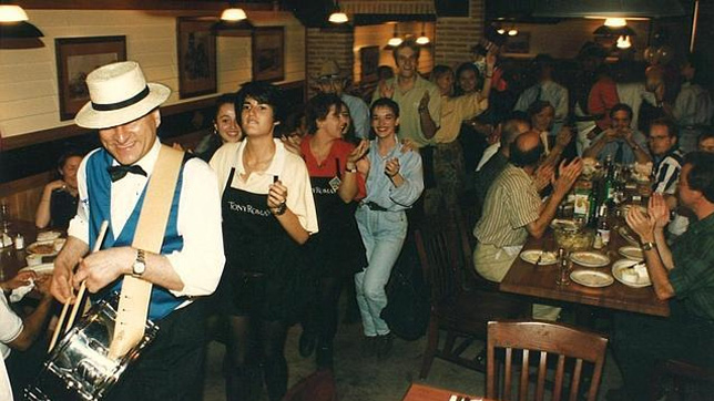 Hace 20 años abría el primer Tony Roma's en España