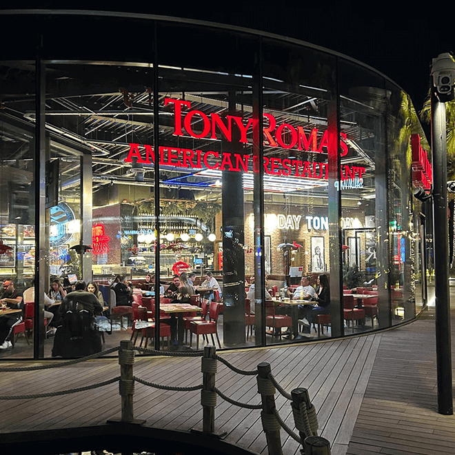 TONY ROMA'S | C.C. OASIZ