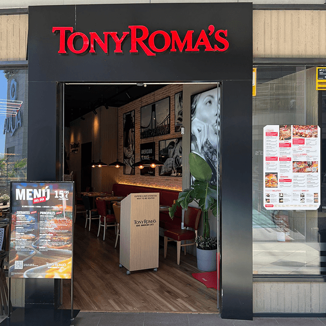 TONY ROMA'S | C.C. Aqua