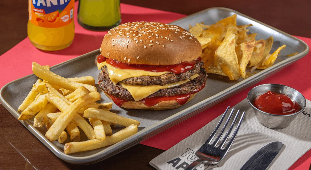 TONY ROMA'S: KIDS BURGER